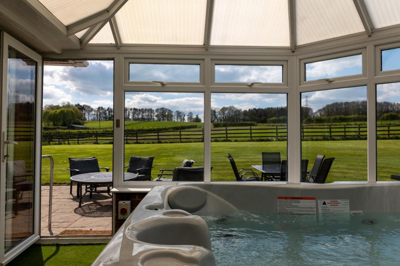 Tixall Manor Farm Stafford Ngoại thất bức ảnh
